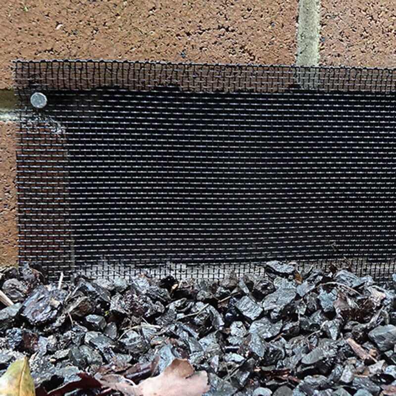 20000 Ember Mesh Brick Wall Lifestyle