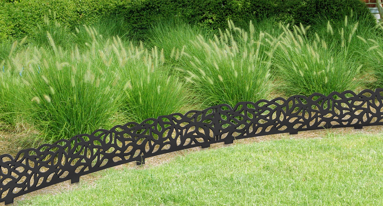 Matrix-Falling-Leaves-Edging