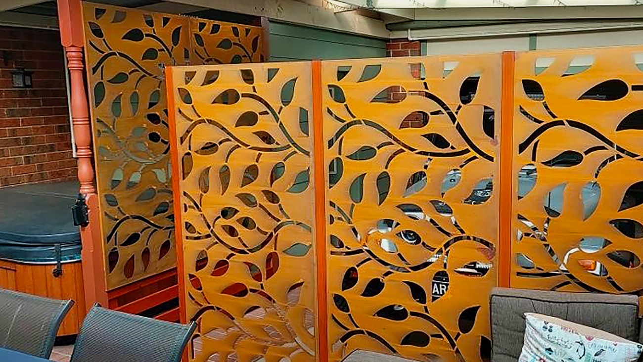 oxy-shield-leaf-screen-lifestyle-1