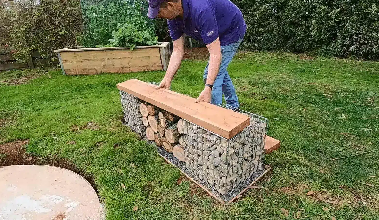DIY Garden Project Gabion bench seating